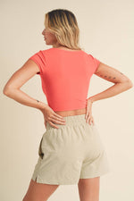 Scoop Neck Cropped Top: Cream / M