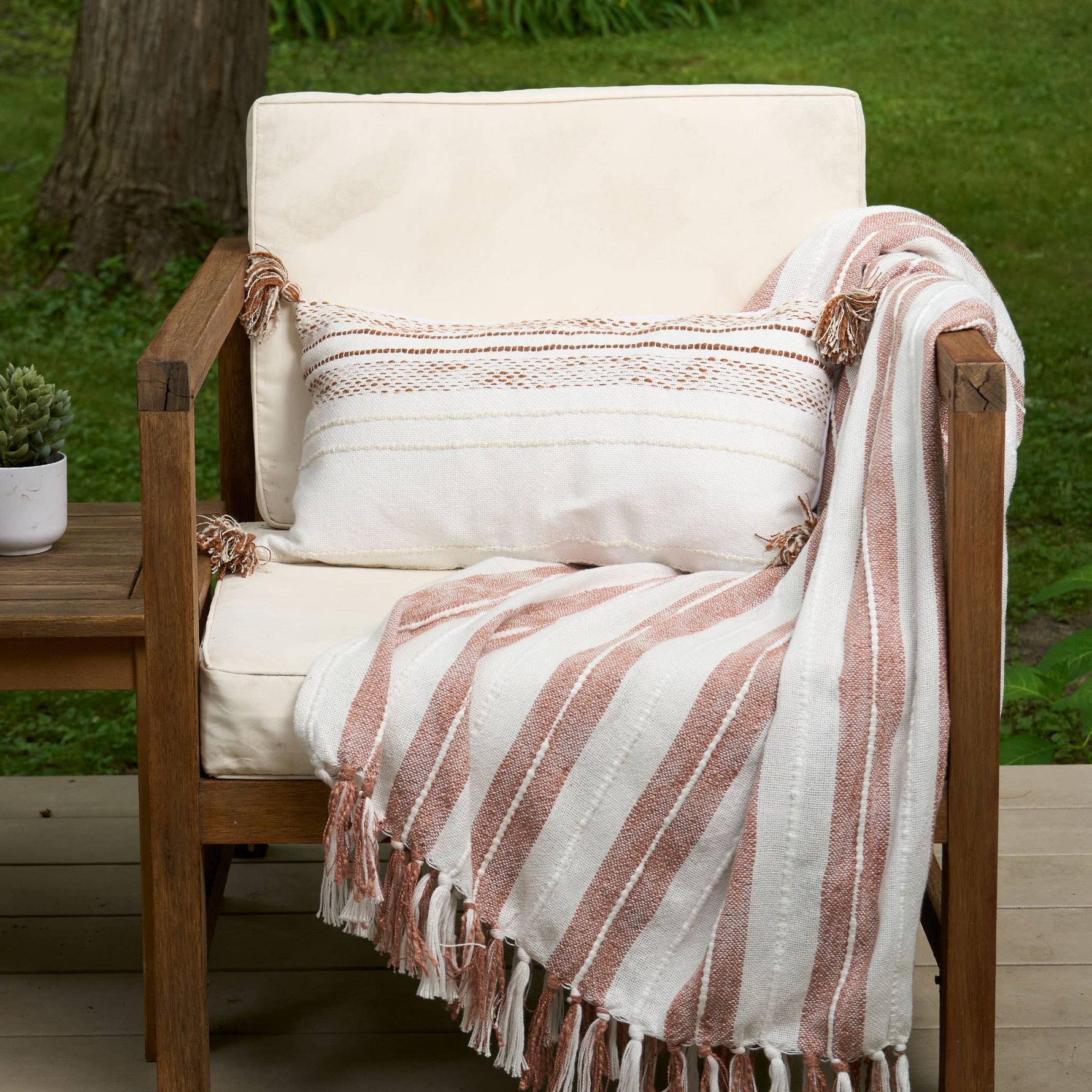 Romy 50x70" Indoor/Outdoor Recycled Woven Throw Blanket: Blue