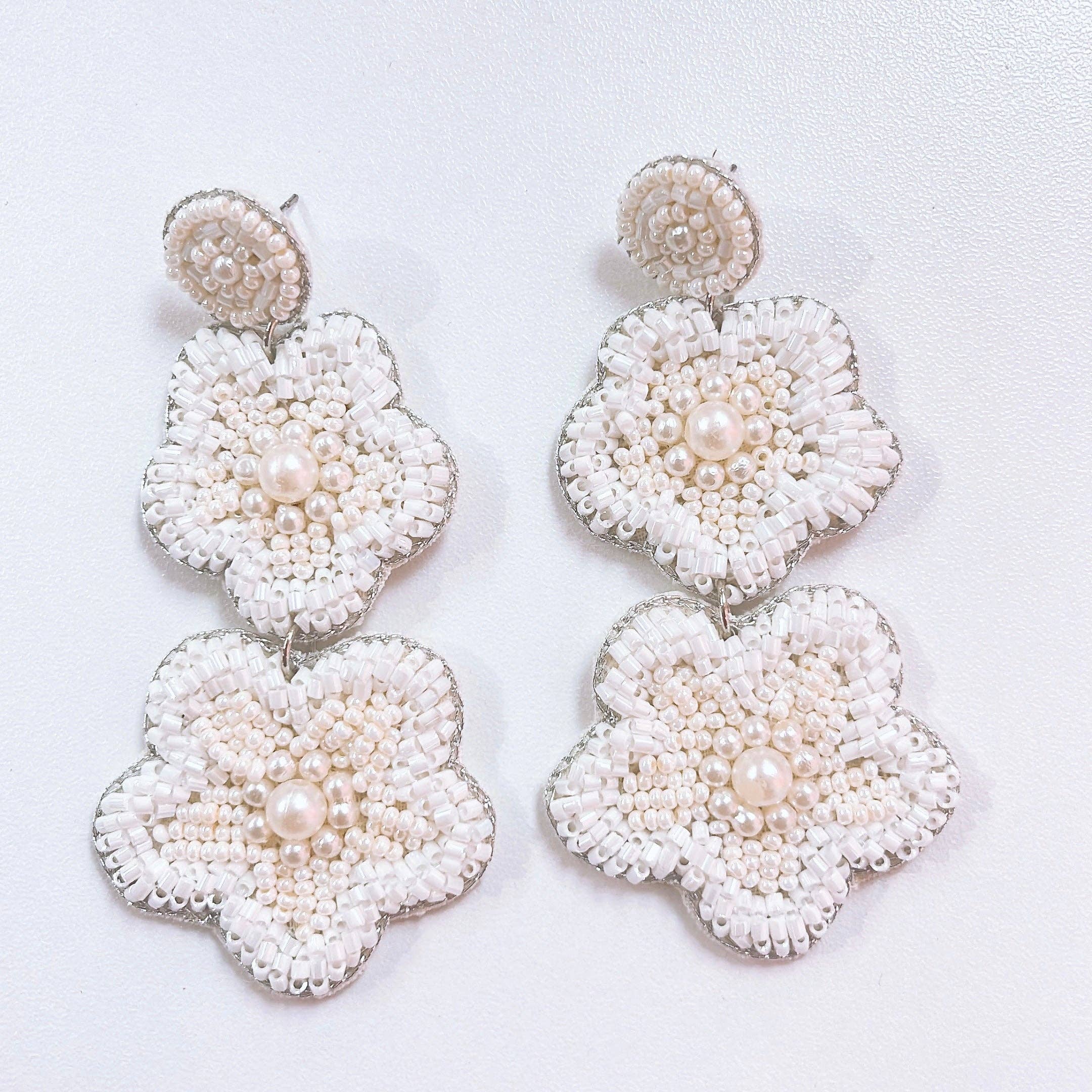 Posie pearl Earrings
