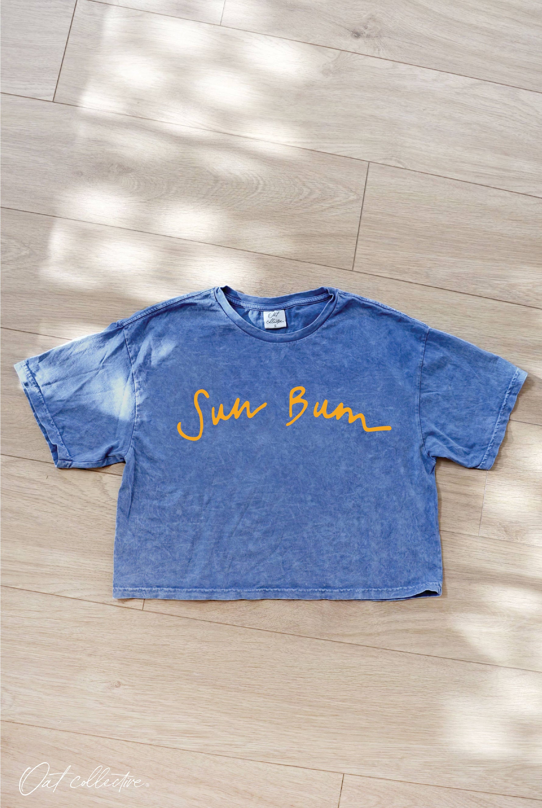 SUN BUM Cropped Mineral Graphic Top: DENIM BLUE / L