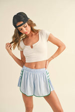 Scoop Neck Cropped Top: Cream / L