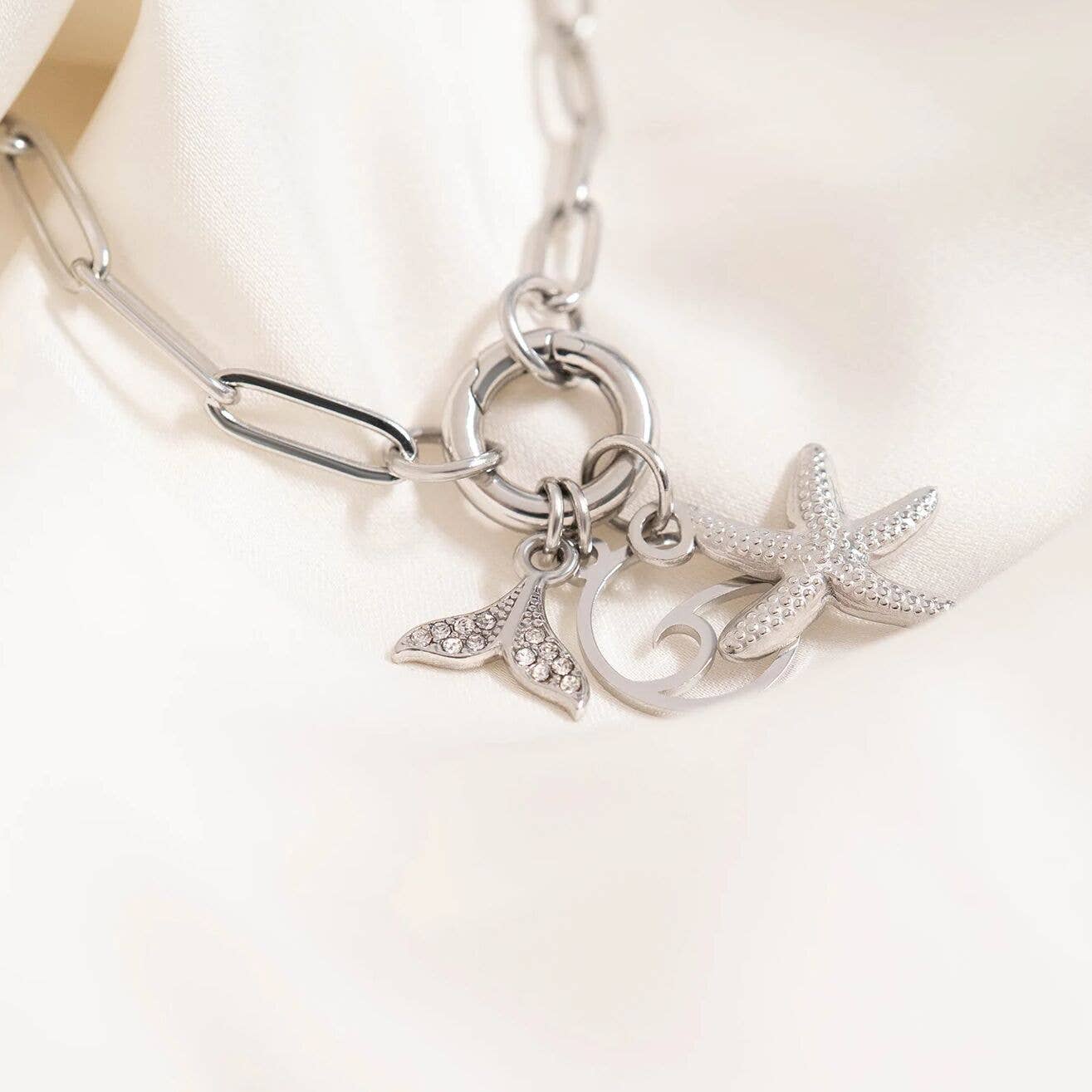 Stainless Steel Paperclip with Charm Keeper Chain Bracelet: Gold / 6.5"
