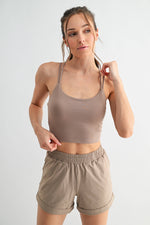 Venice Cloud Light Criss-Cross Sports Bra: SILKEN TAUPE