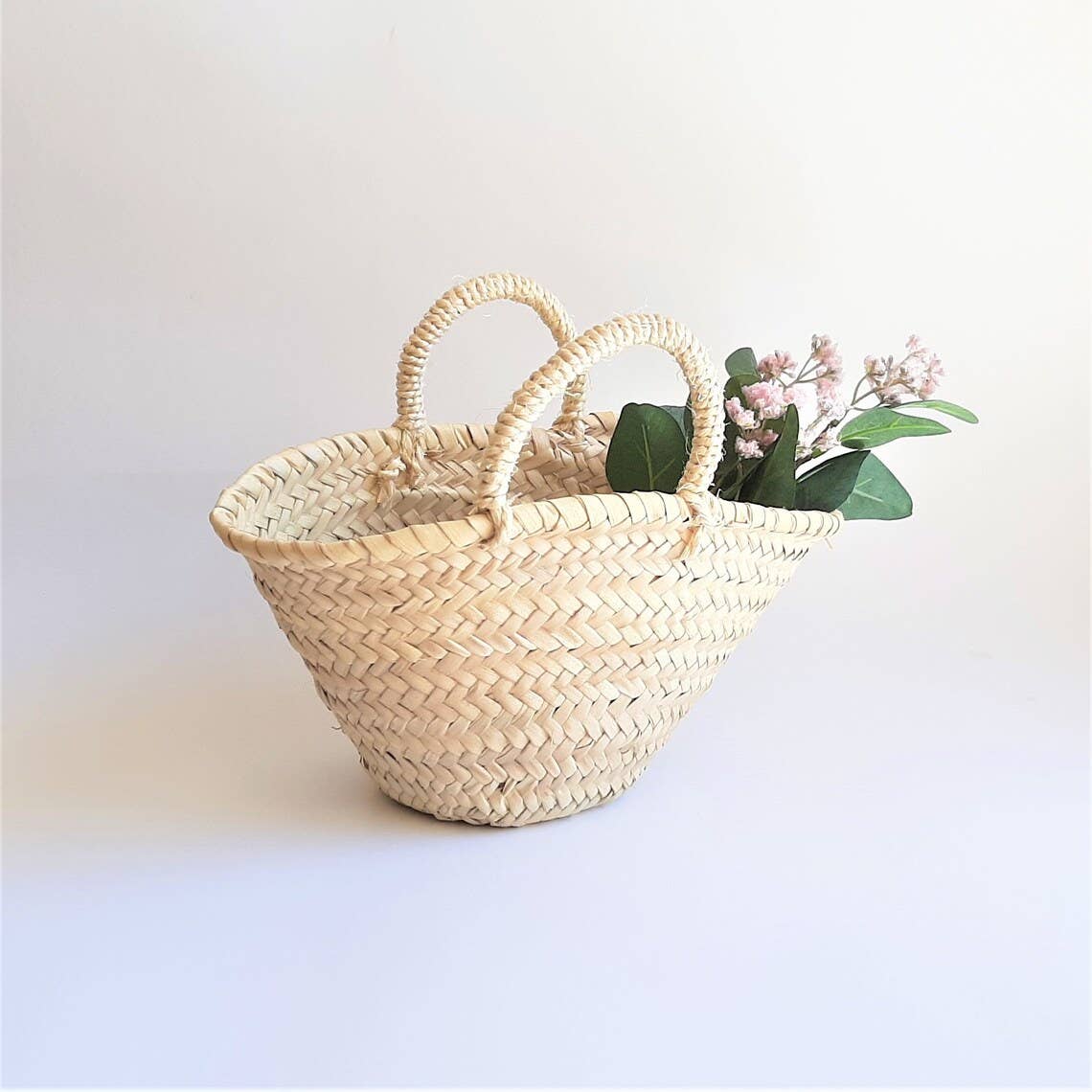 Straw Bag / Flowers Girl Basket Rustic / Small Flower Girl