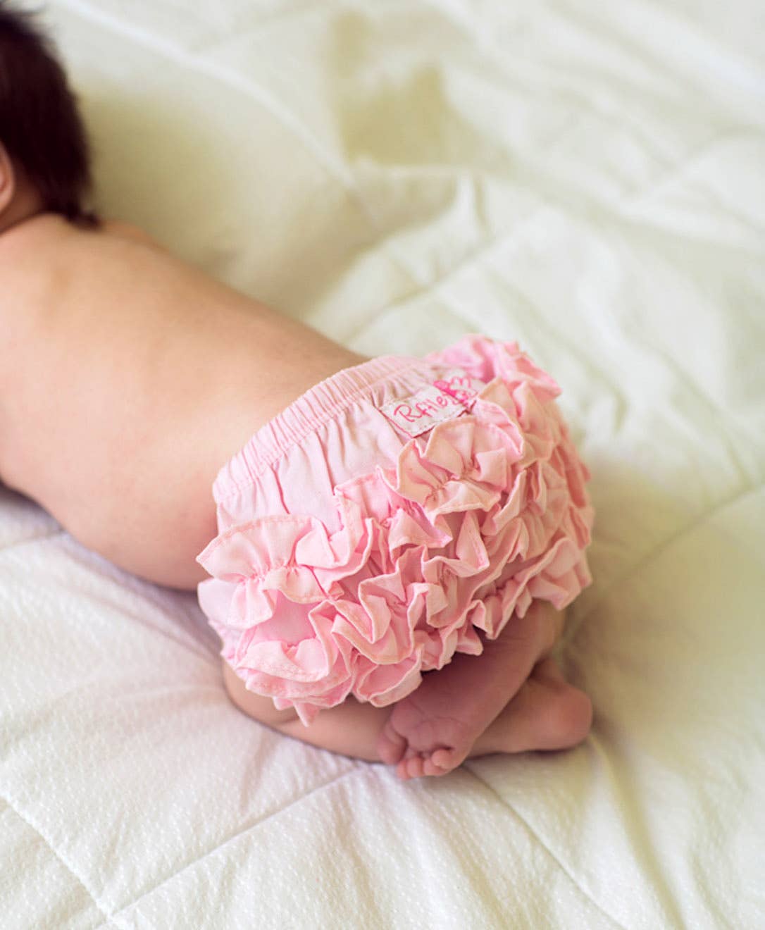 Baby Girls Baby Pink Woven RuffleButt Bloomer: Pink / 12-18m