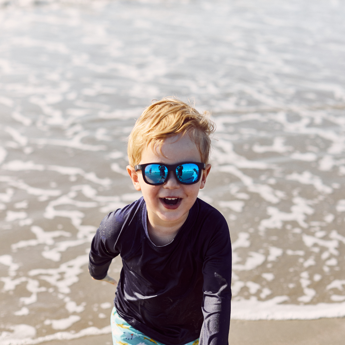 Jet Black Polarized Navigator | Cobalt Mirrored Lens: Ages 3-5