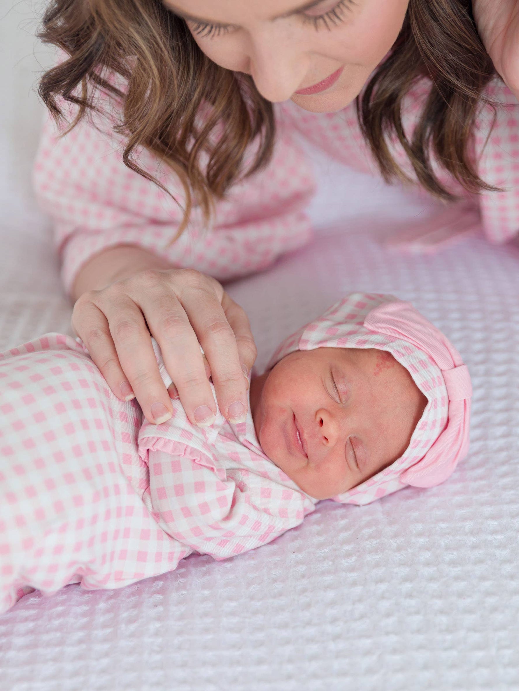 SoftSnooze™ Baby Girls Cotton Modal Pink Gingham Ruffle Knotted Sleep Gown & Bow Hat Set: Pink / Newborn-3m