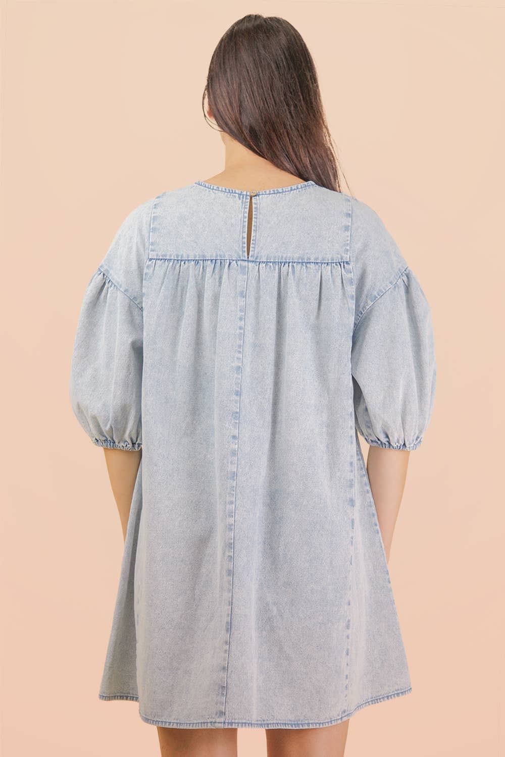 Washed Denim Casual Mini Dress: LT INDIGO
