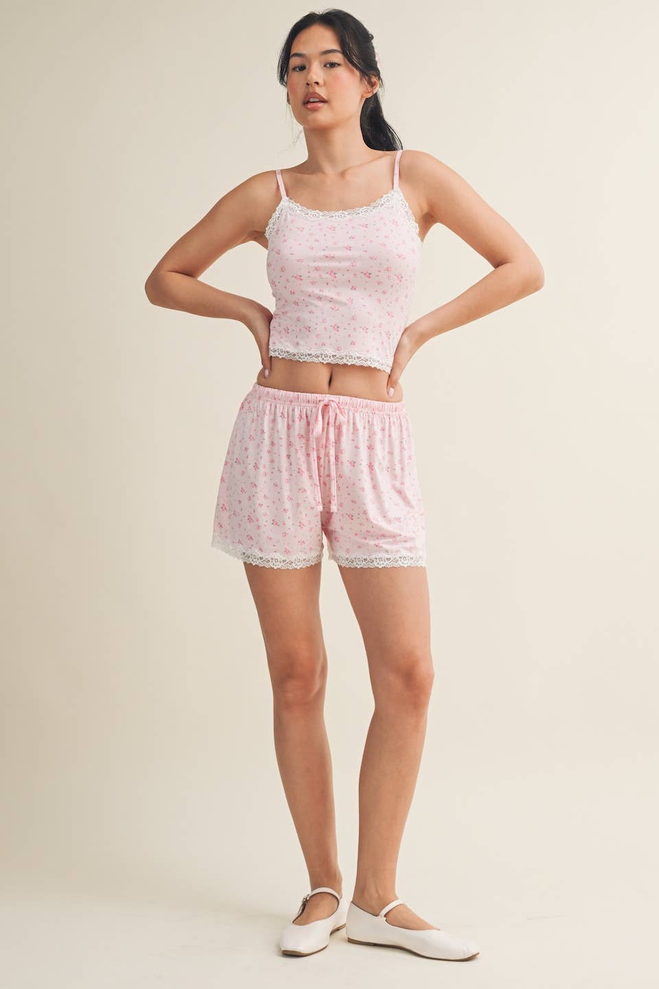 Ditsy Print Set with Scalloped Edge Lace Trim: Pink Ditsy / L