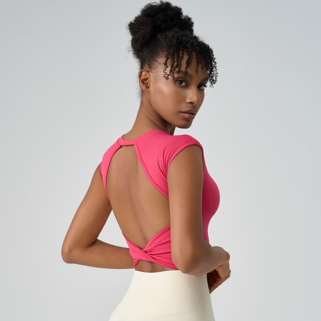 Women's Crew Neck Pleated-Back Open Sports Tank Top: Black / S