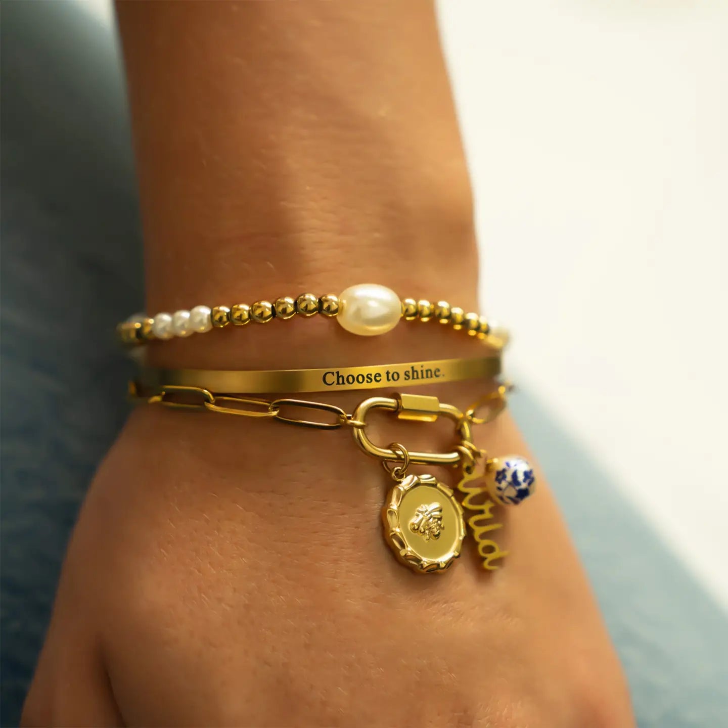 18K Gold Pvd 8mm Kiska Glass Pearl Stretch Bracelet