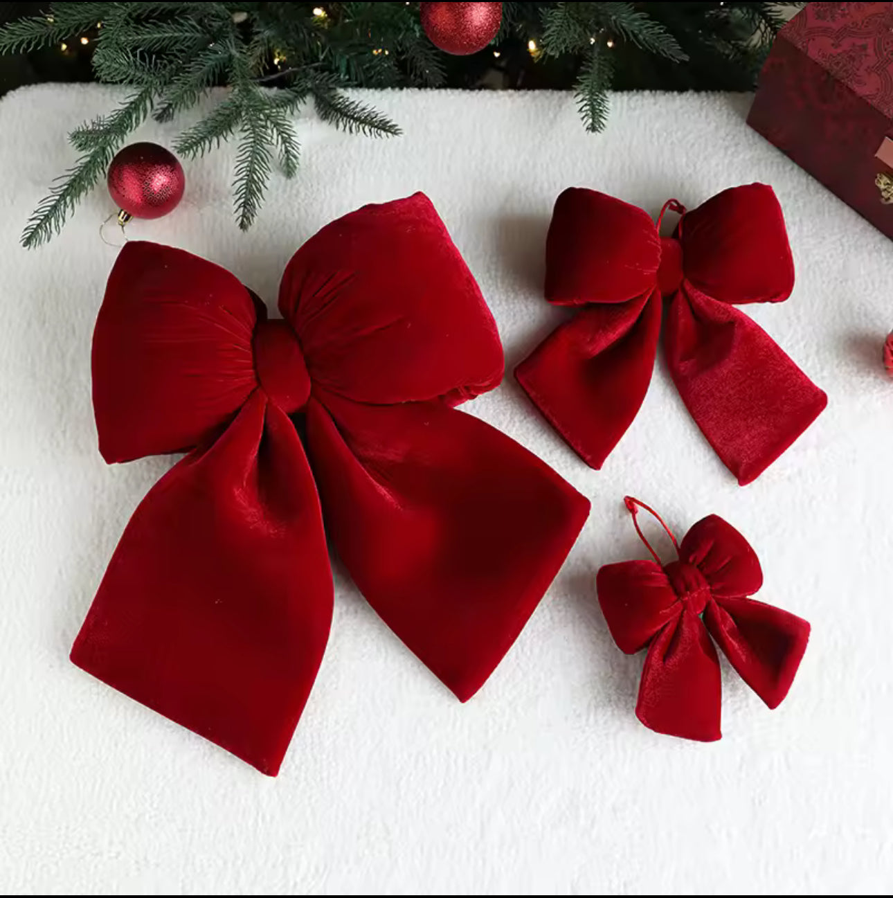 🎀 Plush Red Velvet Bows – Luxury Christmas Décor
