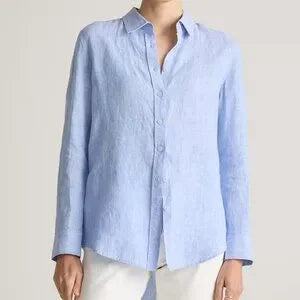 EMERALD COLLECTION Linen Button Down The perfect Blue- Size M