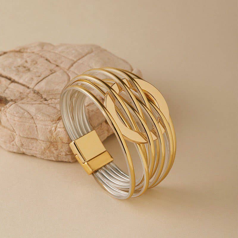Circle Leatherette Magnetic Bracelet: Gold