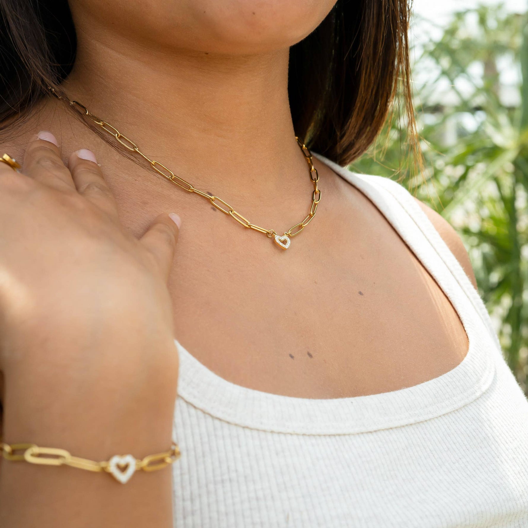 18K Gold PVD Stainless Steel "Heart" Paperclip Bracelet: Gold