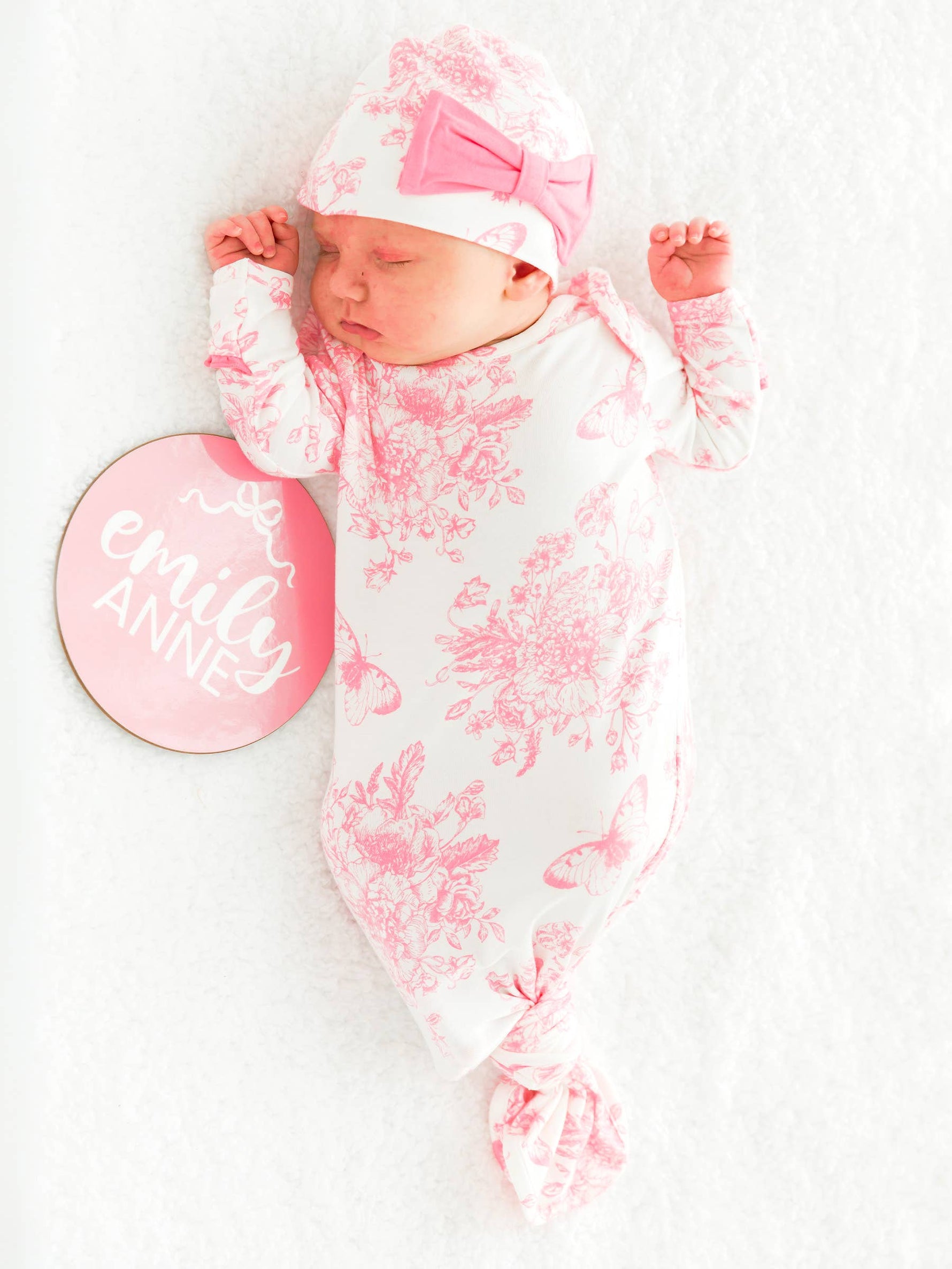 SoftSnooze™ Baby Girls Bamboo Viscose Pink Butterfly Garden Toile Ruffle Knotted Sleep Gown & Bow Hat Set: White / Newborn-3m