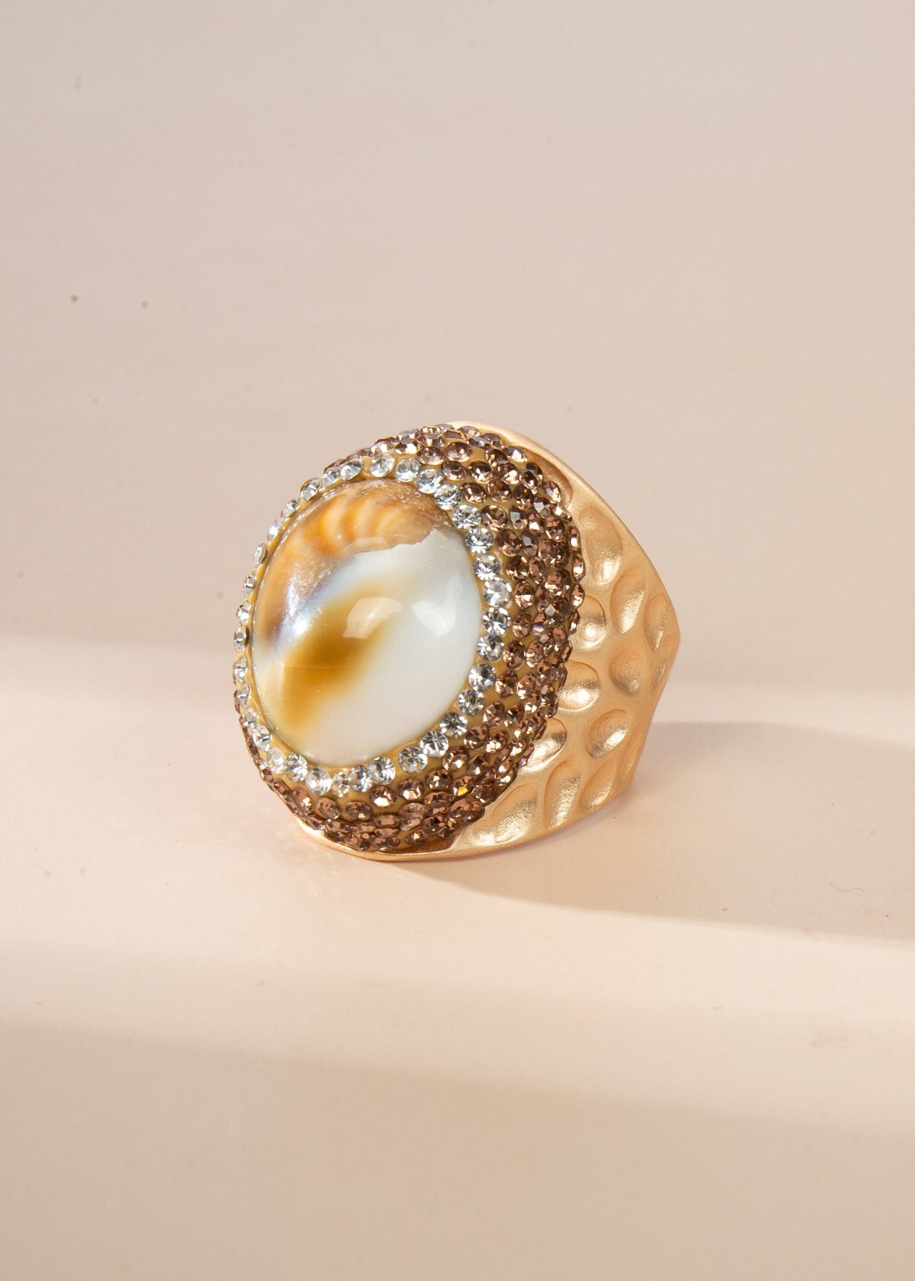 Shell  Pavé Cocktail Ring - Gold: Shell