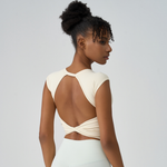 Women's Crew Neck Pleated-Back Open Sports Tank Top: Black / L