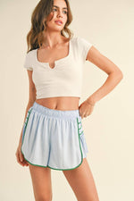 Scoop Neck Cropped Top: Cream / S
