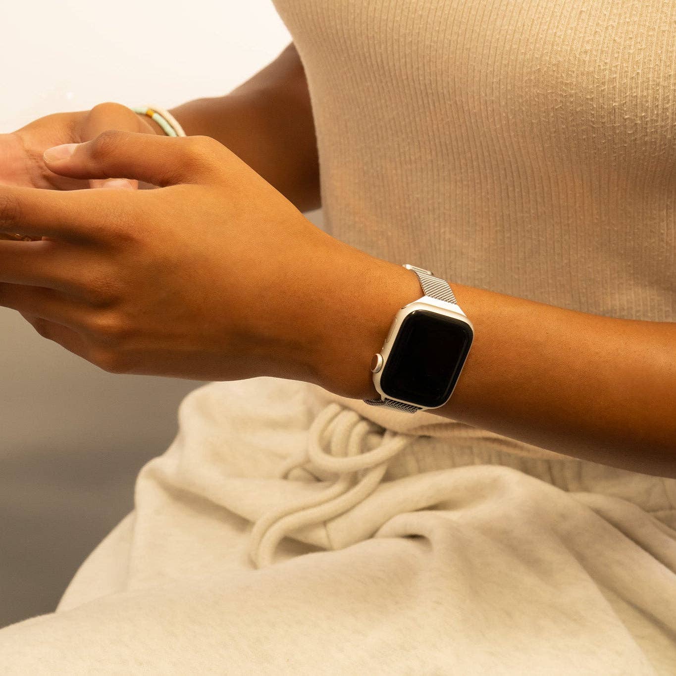 18K Gold Stainless Steel Adjustable Mesh Smart Watch Band: Gold