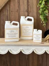 High Maintenance® 4 oz Glamorous Wash Laundry Detergent