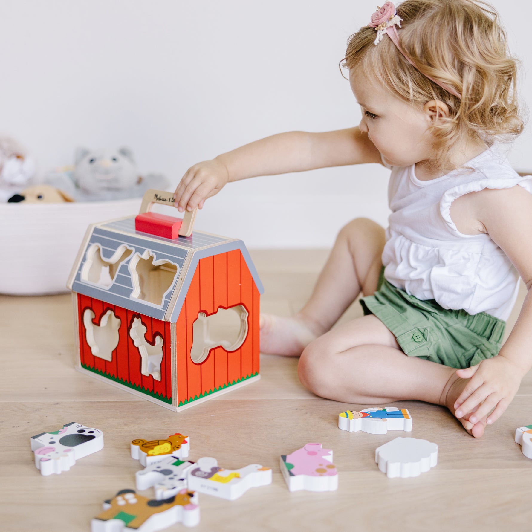 Melissa & Doug Take Along Sorting Barn