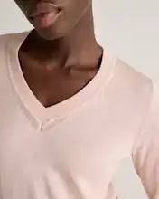 EMERALD COLLECTION Cotton & Cashmere Blend V-Neck Top in Pale Pink -S